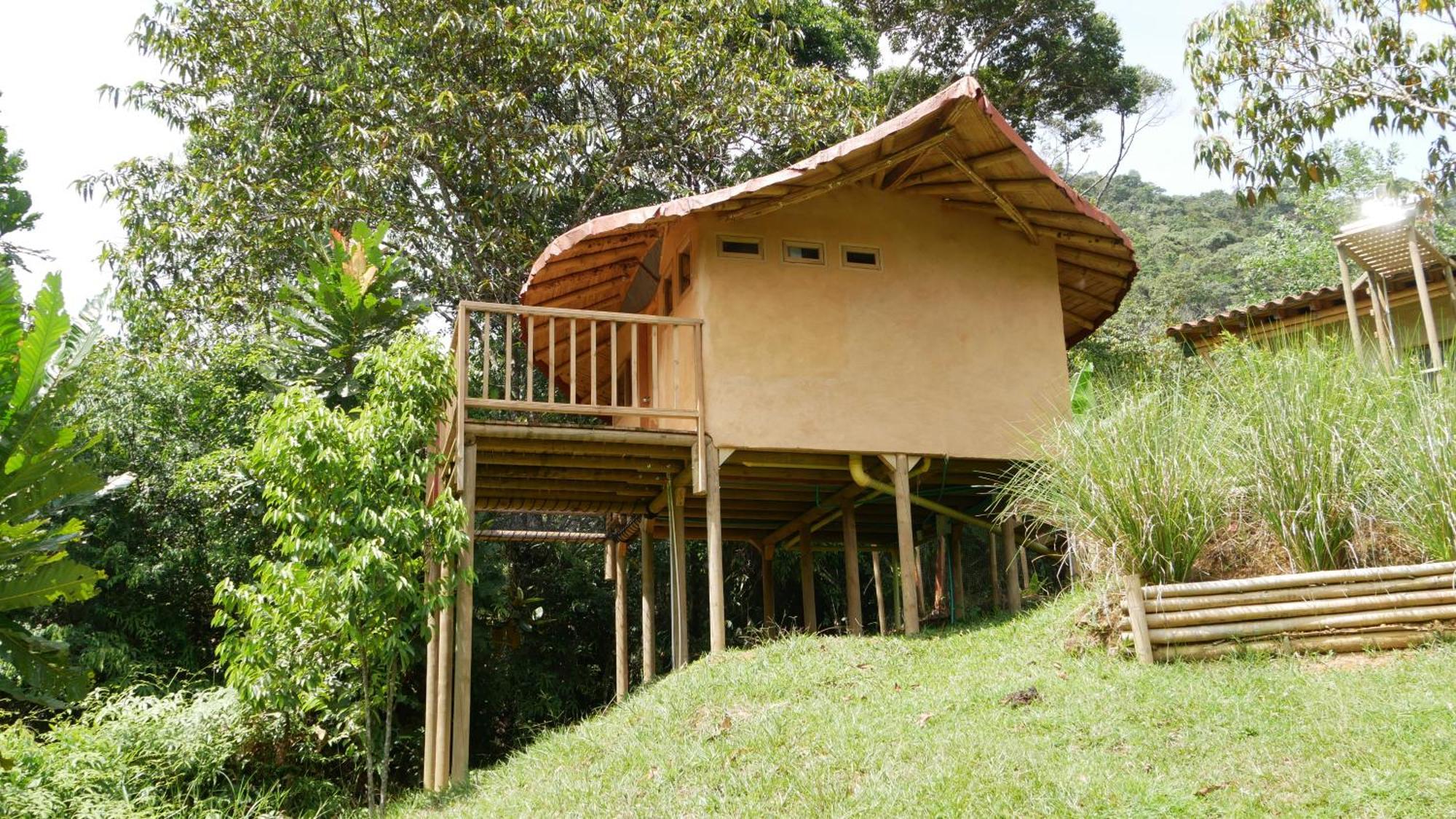La Perla Negra - Black Pearl Eco Hostel San Rafael  Exterior photo